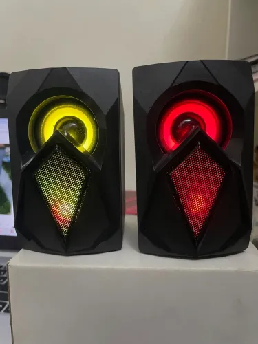 CAIXA DE SOM COM LED PARA PC