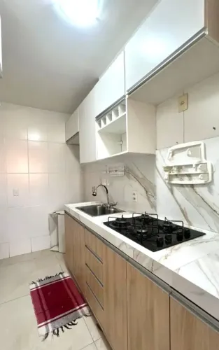 Lindo apartamento com 2 quartos sendo 1 suíte,  no Bairro da Glória.