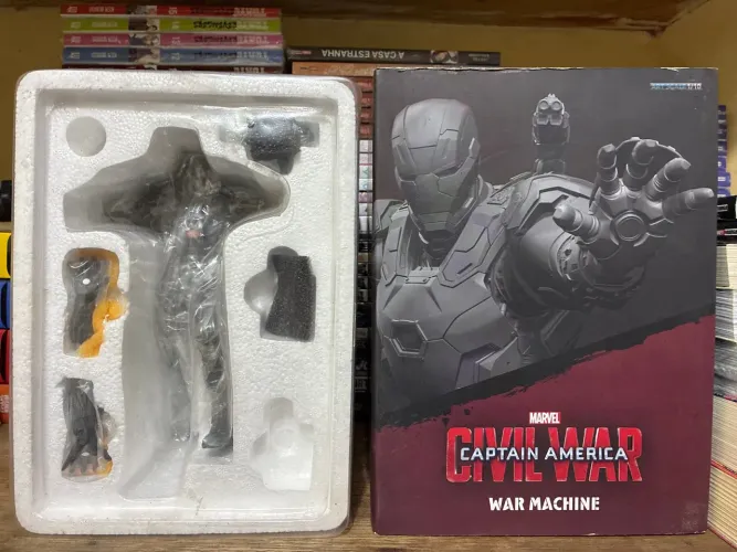 Máquina de Combate Iron Studio