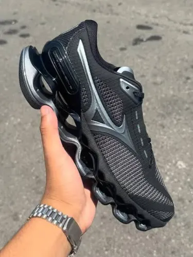 TÊNIS MIZUNO 