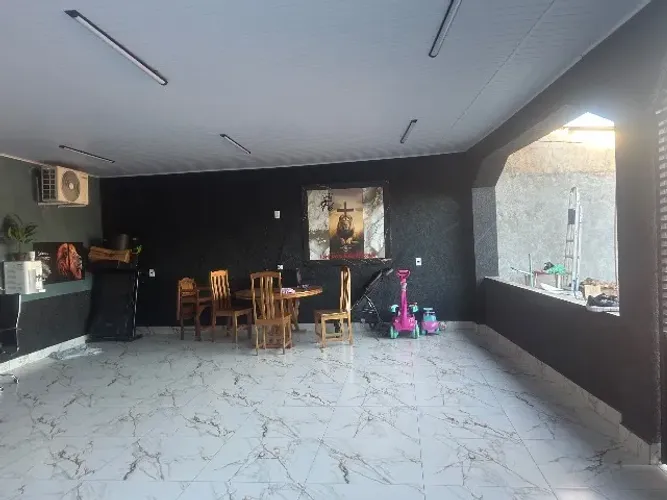 Vende-se casa na Sobral