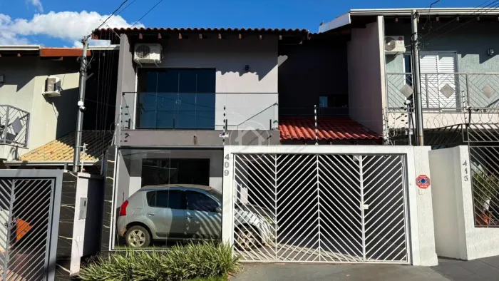 SOBRADO COM 3 QUARTOS NA PLANALTO