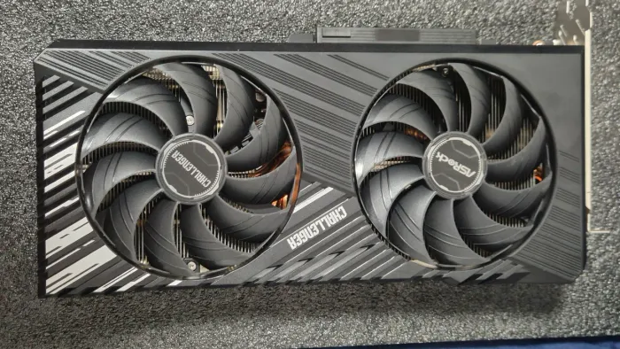 Radeon RX 7700 XT 12 GB OC Asrock seminovo 5 meses de uso, ainda na garantia