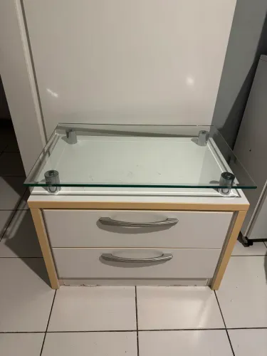 Mesa de Cabeceira