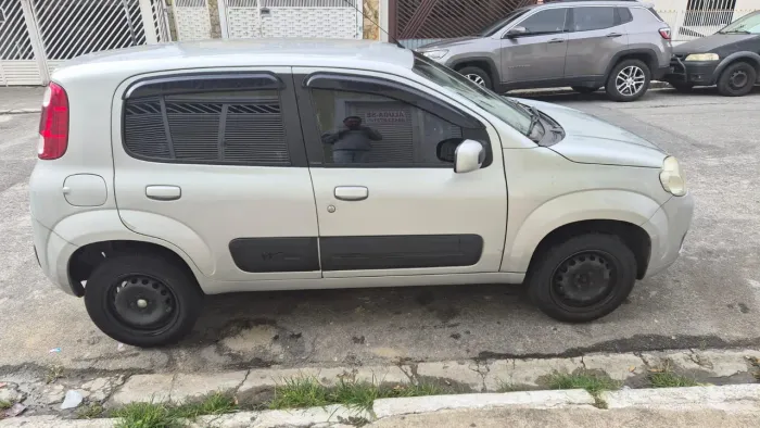 Fiat Uno Vivace/rua 1.0 EVO Fire Flex 8V 5P 2014