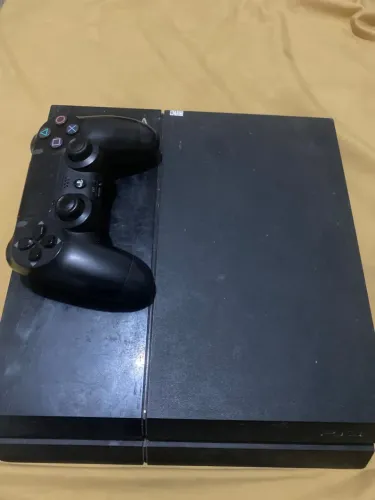 PS4 à venda - ótimo estado!