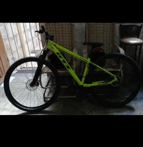 Bicicleta nova 1 mes de comprado , pedalei apenas 2 vezes
