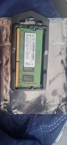 Pente de memória RAM Smart de 4GB DDR4 (especificação PC4-2400T) para notebook.