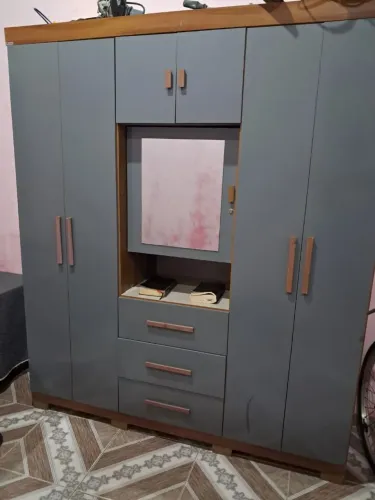 Vendo guarda-roupa