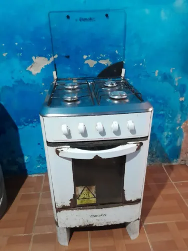 Fogão 4 bocas usado