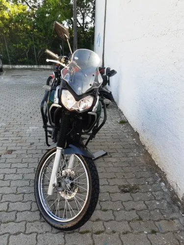 Toda original, mecânica em dia! Pneus e relação novos!