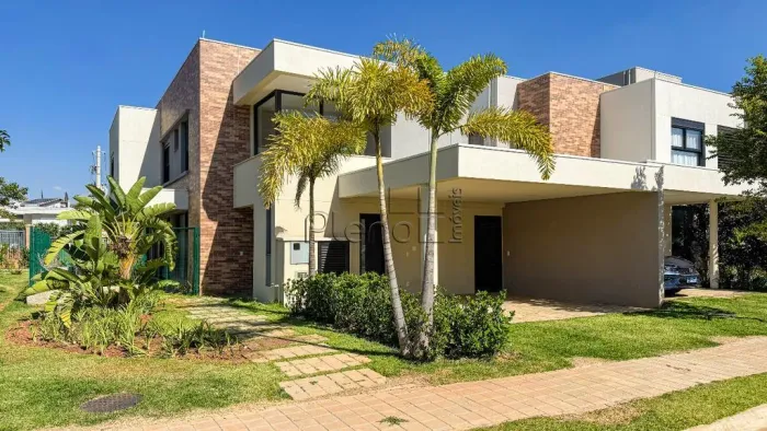 Sobrado à venda em Campinas, Alphaville Dom Pedro, com 3 suítes, com 242.13 m²