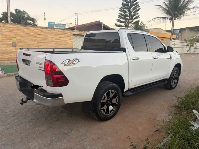 Toyota Hilux CD SRX 4X4 2.8 TDI 16V Diesel Aut. 2019