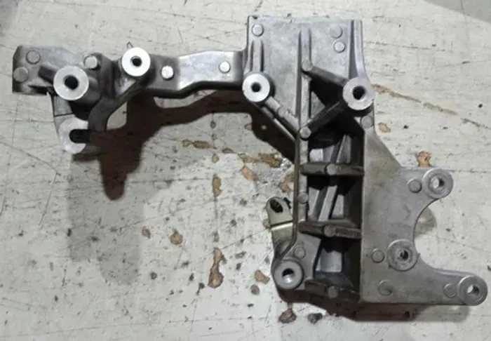 Suporte Compressor Alternador Lancer 2.0 Gt 2011 12 13 14 15