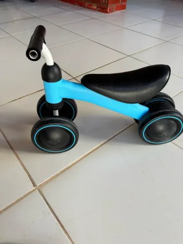 Bicicleta infantil.