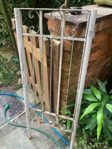 Portão antigo ferro 0,46x1,17 altura