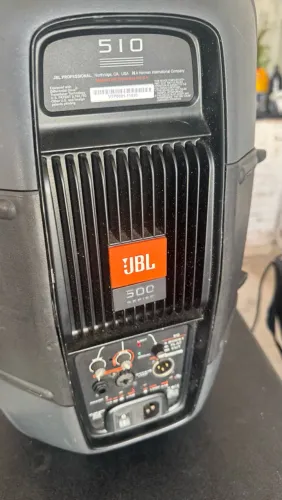 Caixa de som ativa jbl eon 510