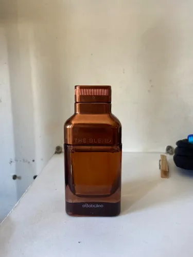 Perfume the blend usado pouquíssimas vezes
