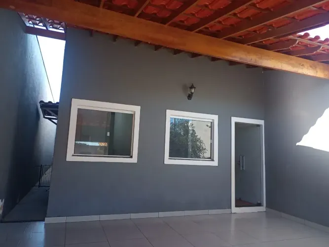 AFM - Casa de 3 Quartos OPORTUNIDADE!