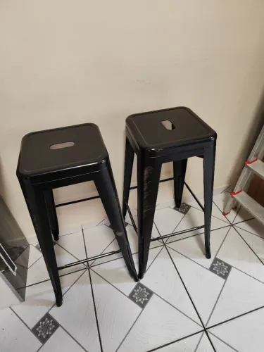 2 bancos altos de ferro preto