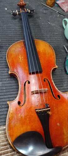 Violino artesanal Jay Hade