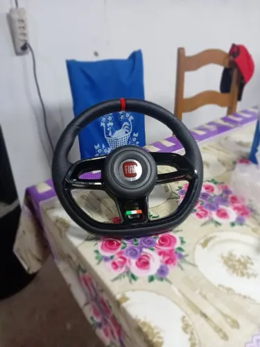 Volante esportivo para siena