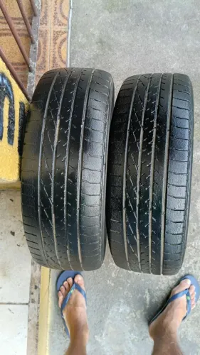 PNEUS 185/60/15 GOODYEAR URGENTE