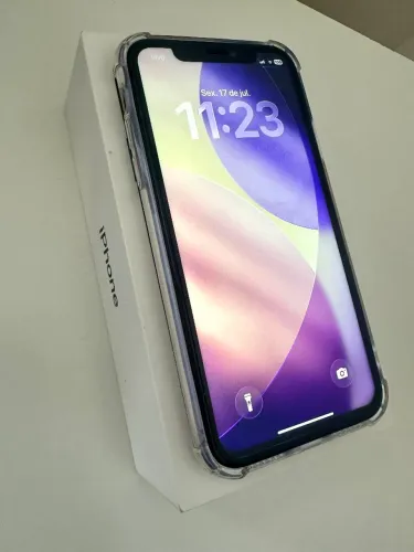iPhone 11 Lilás