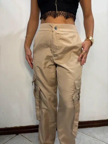 Calça cargo Dubai