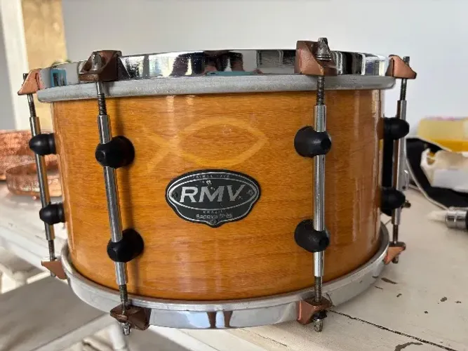 Caixa RMV Bapeva Shell 13x7
