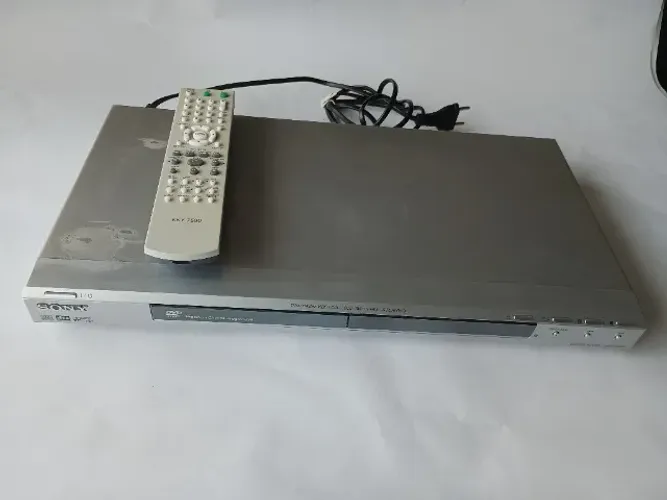 DVD Player Sony DVP-NS50P Com Controle Remoto e Cabos - Necessita Revisão