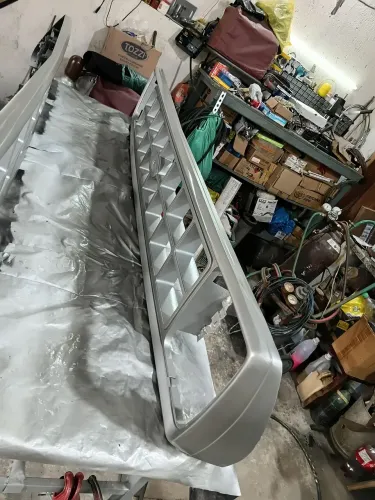 Grades originais restauradas Ford F 1000
