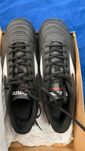 Chuteira Mizuno Morelia Society