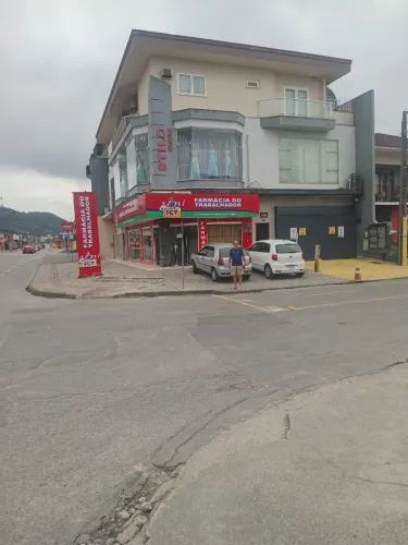 Sala Comercial, Iririú, em Joinville 105m2