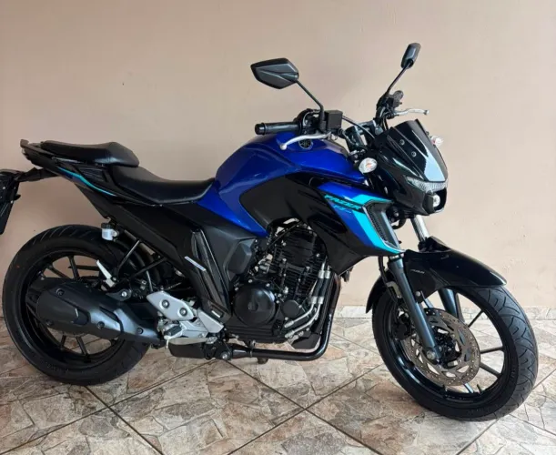Fz25 apenas 5mil km