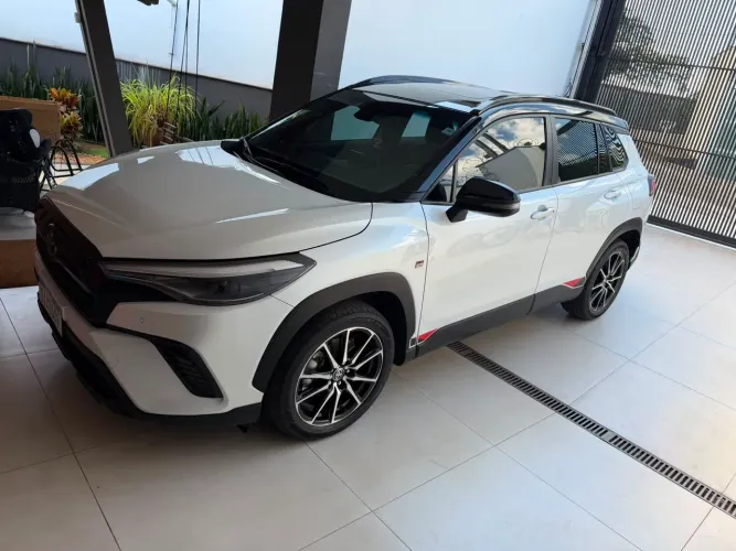 Toyota Corolla Cross Gr-s 2.0 16V Flex Aut. 2024