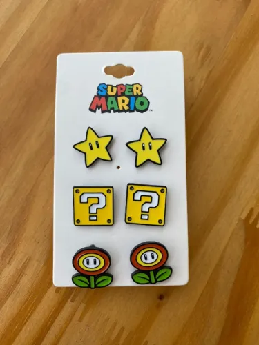 kit 3 brincos oficiais super mario. nintendo. bioworld. novo