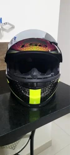 Capacete: Helmets LS2 Classic speedy preto e rosa 56