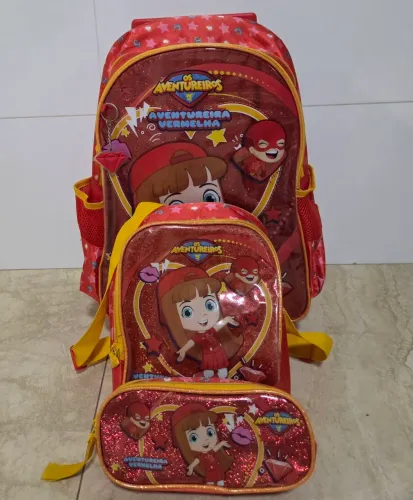 Kit Mochila, lancheira e estojo Aventureira Vermelha 