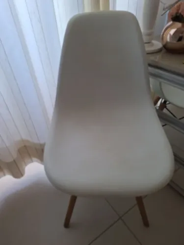 Cadeira Eames Eiffel