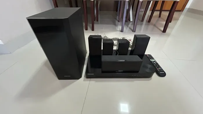 Home theater 3D Samsung  1000W RMS Bluetooth 