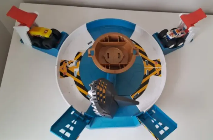 Pistas e Carrinhos Hot Wheels