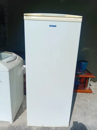 Vendo geladeira e maquina de lavar