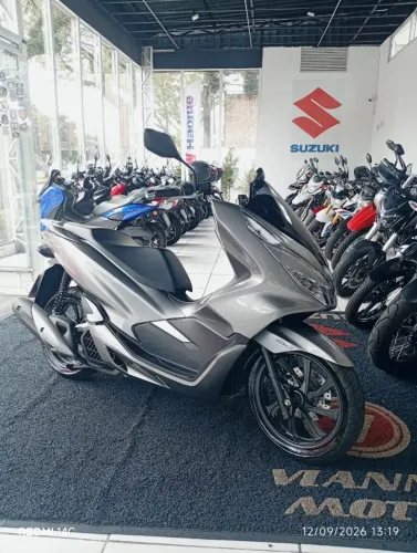 HONDA  PCX150  com baixa Km