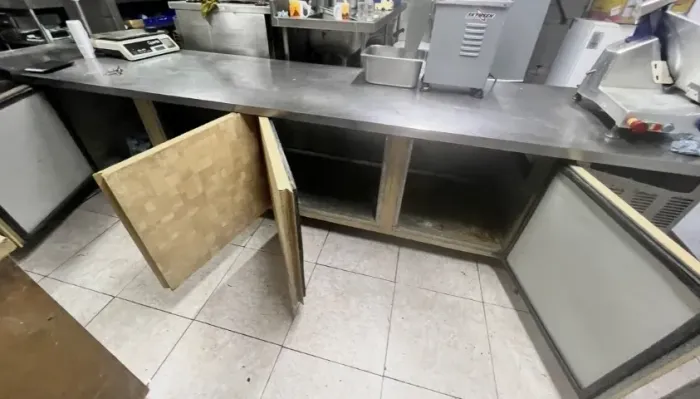 Balcão refrigerado inox 4 portas (s/ motor)