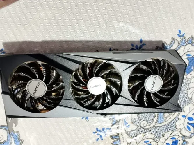 RX 7600 GIGABYTE 8GB