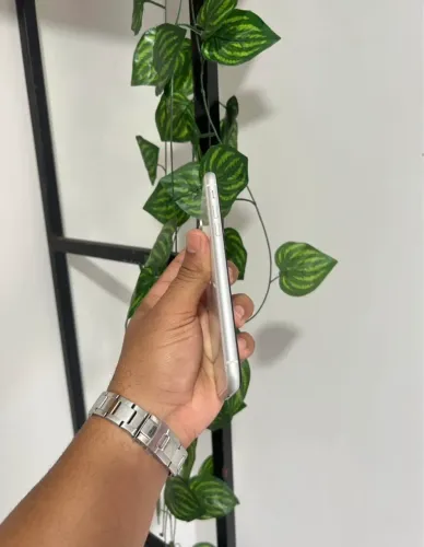 iPhone XR 64 gigas