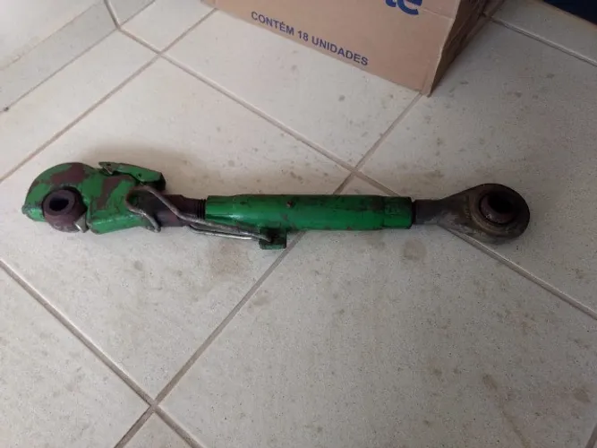 Terceiro ponto hidraulico do trator John Deere