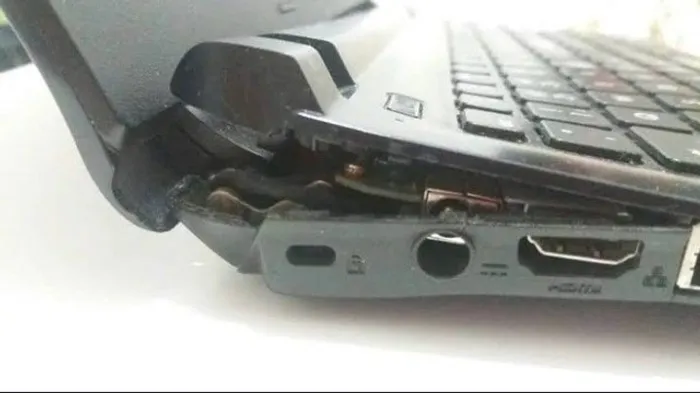 Reparo de carcaça de notebook