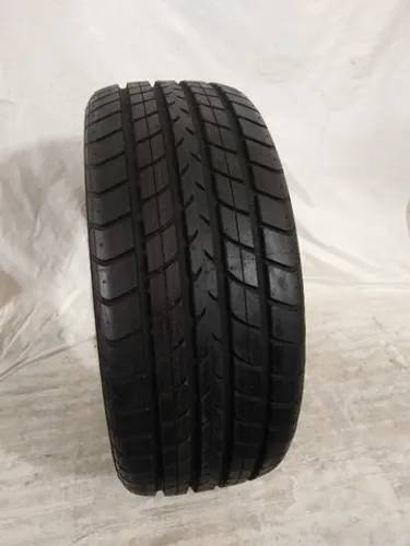Pneu Esportivo215/45 17 Dunlop Sport JG95 Seminovo